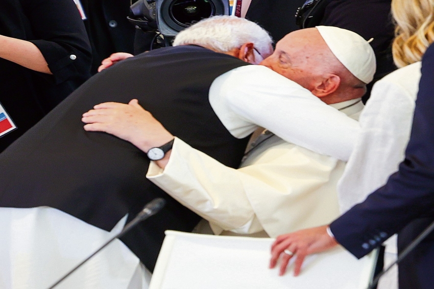 ਮੋਦੀ ਨੇ ਪੋਪ, ਸੂਨਕ, ਮੈਕਰੌਂ ਅਤੇ ਜ਼ੈਲੇਂਸਕੀ ਨਾਲ ਕੀਤੀ ਮੁਲਾਕਾਤ