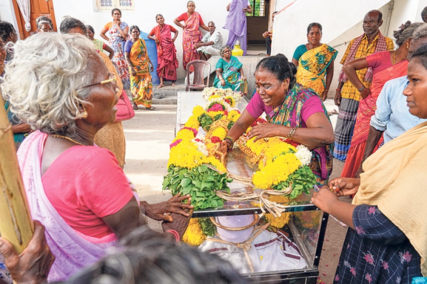 ਤਾਮਿਲ ਨਾਡੂ ਵਿੱਚ ਜ਼ਹਿਰੀਲੀ ਸ਼ਰਾਬ ਪੀਣ ਕਾਰਨ 34 ਮੌਤਾਂ