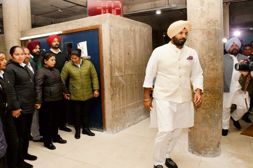 ਬਾਜਵਾ ਤੇ ਵੜਿੰਗ ਸਣੇ ਨੌਂ ਕਾਂਗਰਸੀ ਵਿਧਾਇਕ ਮੁਅੱਤਲ