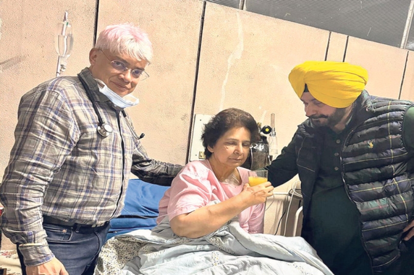 ਡਾ. ਨਵਜੋਤ ਕੌਰ ਸਿੱਧੂ ਦਾ ਅਪਰੇਸ਼ਨ ਸਫ਼ਲ