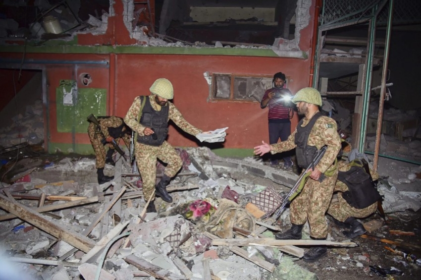 ਭਾਰਤੀ ਹਥਿਆਰਬੰਦ ਬਲਾਂ ਵੱਲੋਂ ਪਾਕਿਸਤਾਨ ਤੇ ਮਕਬੂਜ਼ਾ ਕਸ਼ਮੀਰ ਵਿਚ 9 ਦਹਿਸ਼ਤੀ ਟਿਕਾਣਿਆਂ &rsquo;ਤੇ ਮਿਜ਼ਾਈਲ ਹਮਲੇ