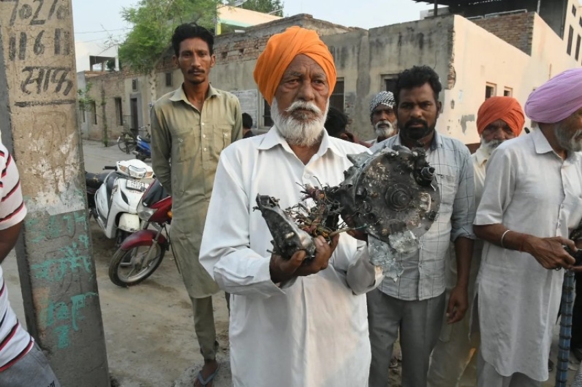 ਪੰਜਾਬ ਦੇ ਕਈ ਜ਼ਿਲ੍ਹਿਆਂ ਵਿਚ &lsquo;ਬਲੈਕਆਊਟ&rsquo; ਦੌਰਾਨ ਲੋਕਾਂ ਨੇ ਚਿੰਤਾ ਵਿਚ ਬਿਤਾਈ ਰਾਤ