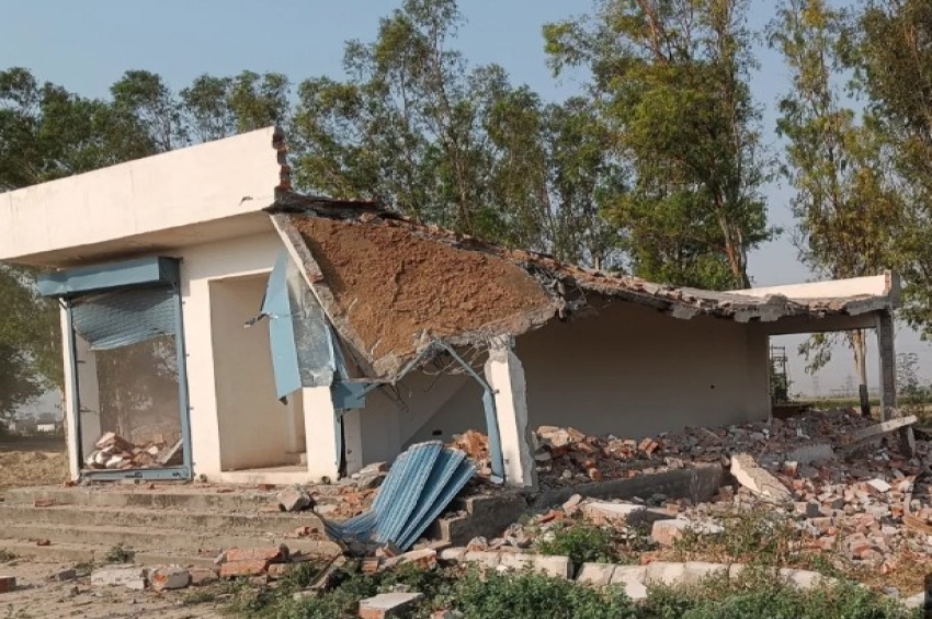 ਸਾਢੇ ਚਾਰ ਏਕੜ &rsquo;ਚ ਨਾਜਾਇਜ਼ ਕਲੋਨੀਆਂ ਢਾਹੀਆਂ