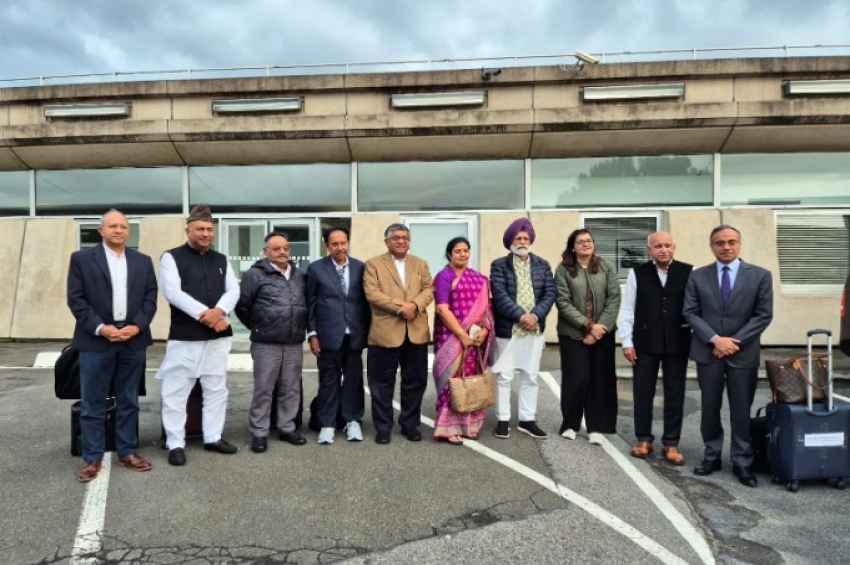 ਦੁਨੀਆ ਨੂੰ ਅਤਿਵਾਦ ਖ਼ਿਲਾਫ਼ ਇਕਸੁਰ ਹੋਣਾ ਚਾਹੀਦੈ: ਰਵੀਸ਼ੰਕਰ ਪ੍ਰਸਾਦ