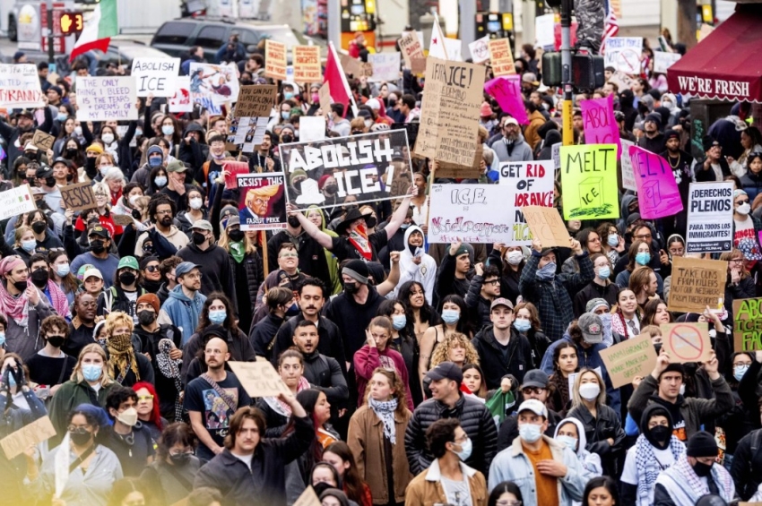 ਪ੍ਰਦਰਸ਼ਨ: ਟਰੰਪ ਨੇ ਮੈਰੀਨ ਤੇ ਨੈਸ਼ਨਲ ਗਾਰਡ ਦੇ ਜਵਾਨਾਂ ਦੀ ਲਾਸ ਏਂਜਲਸ &rsquo;ਚ ਨਫ਼ਰੀ ਵਧਾਈ