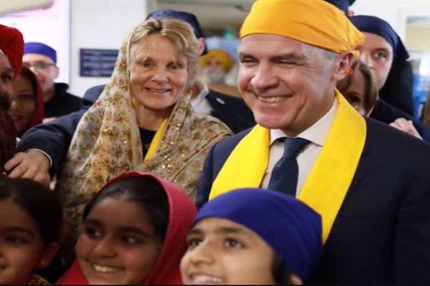 ਟੋਰਾਂਟੋ &rsquo;ਚ ਵਿਸਾਖੀ ਅਤੇ &lsquo;ਸਿੱਖ ਹੈਰੀਟੇਜ ਮਹੀਨੇ&rsquo; ਦੀਆਂ ਰੌਣਕਾਂ: ਮਾਰਕ ਕਾਰਨੀ ਨੇ ਗੁਰਦੁਆਰਾ ਸਾਹਿਬ ਵਿਖੇ ਟੇਕਿਆ ਮੱਥਾ