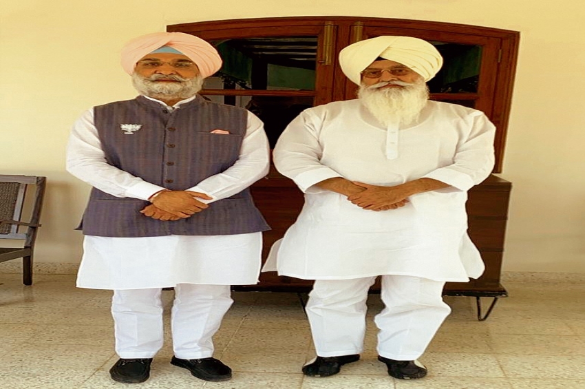 ਤਰਨਜੀਤ ਸਿੰਘ ਸੰਧੂ ਵੱਲੋਂ ਬਾਬਾ ਗੁਰਿੰਦਰ ਸਿੰਘ ਢਿੱਲੋਂ ਨਾਲ ਮੁਲਾਕਾਤ