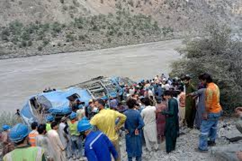 ਪਾਕਿਸਤਾਨ: ਨਦੀ ’ਚ ਬੱਸ ਡਿੱਗਣ ਕਾਰਨ 28 ਮੌਤਾਂ
